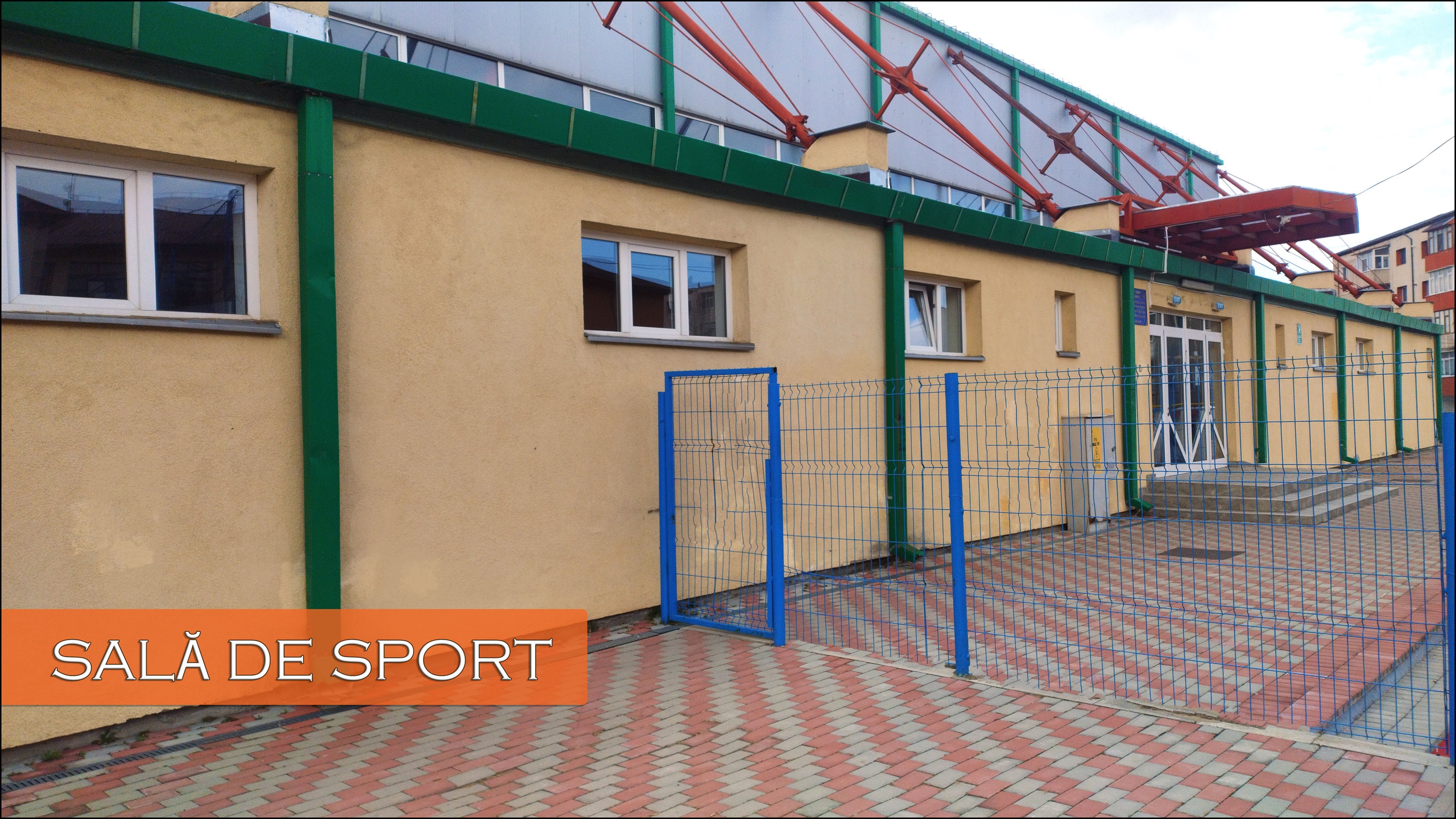 Sala de sport Liceul Teoretic Spiru Haret Moinesti